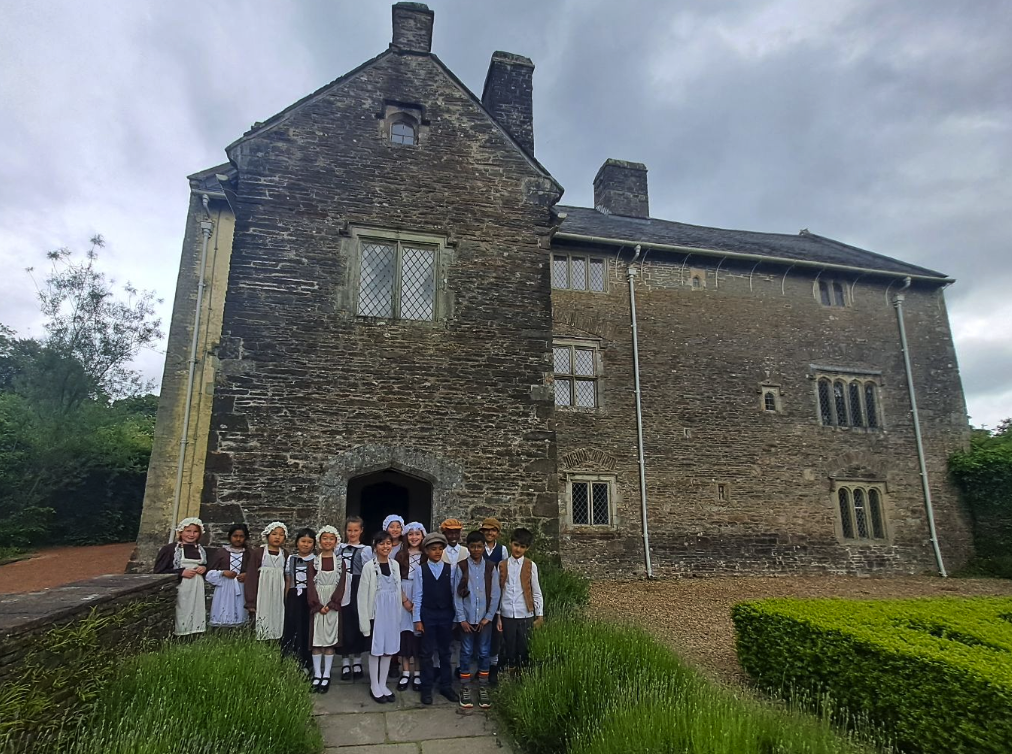 R9 Visit to Llancaiach Fawr